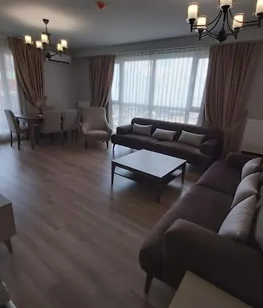 First Avenue Avm Residences *